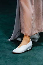 アカリミヤヅ 2019秋冬コレクション、無垢な少女が傷つきながら見つけた答えとは？｜写真2