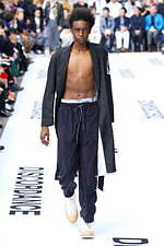 チルドレン・オブ・ザ・ディスコーダンス 2019年秋冬コレクション - 個人的な気分をデザインに｜写真30