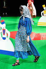 トクコ・プルミエヴォル 2019-20年秋冬コレクション - 四季を喜ぶ、おとぎの国の民族｜写真6