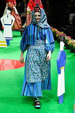 トクコ・プルミエヴォル 2019-20年秋冬コレクション - 四季を喜ぶ、おとぎの国の民族｜写真7