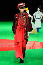 トクコ・プルミエヴォル 2019-20年秋冬コレクション - 四季を喜ぶ、おとぎの国の民族｜写真34