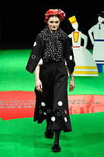 トクコ・プルミエヴォル 2019-20年秋冬コレクション - 四季を喜ぶ、おとぎの国の民族｜写真35