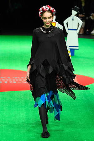 トクコ・プルミエヴォル 2019-20年秋冬コレクション - 四季を喜ぶ、おとぎの国の民族｜写真27