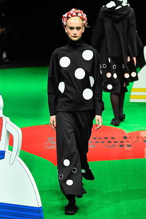 トクコ・プルミエヴォル 2019-20年秋冬コレクション - 四季を喜ぶ、おとぎの国の民族｜写真38