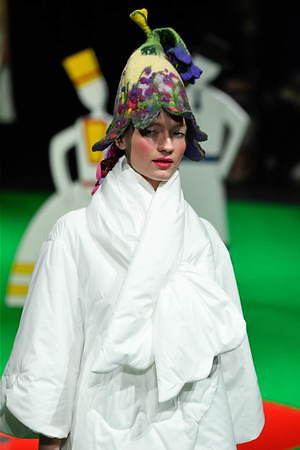 トクコ・プルミエヴォル 2019-20年秋冬コレクション - 四季を喜ぶ、おとぎの国の民族｜写真53