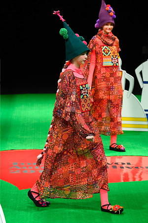 トクコ・プルミエヴォル 2019-20年秋冬コレクション - 四季を喜ぶ、おとぎの国の民族｜写真65