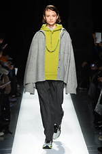 アーネイ 2019-20年秋冬コレクション - こだわりを細部に宿したリアルクローズ｜写真4