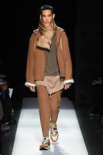 アーネイ 2019-20年秋冬コレクション - こだわりを細部に宿したリアルクローズ｜写真11