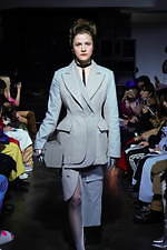 セイヴソン 2019-20年秋冬コレクション - 静寂の中を旅する宇宙船｜写真1