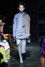 セイヴソン 2019-20年秋冬コレクション - 静寂の中を旅する宇宙船｜写真4