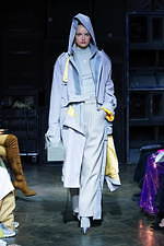 セイヴソン 2019-20年秋冬コレクション - 静寂の中を旅する宇宙船｜写真9