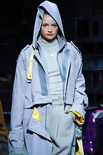 セイヴソン 2019-20年秋冬コレクション - 静寂の中を旅する宇宙船｜写真10