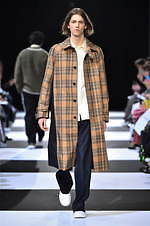 チノ 2019-20年秋冬コレクション、大人も楽しめる“エレガント”なグランジスタイル｜写真24