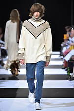 チノ 2019-20年秋冬コレクション、大人も楽しめる“エレガント”なグランジスタイル｜写真37