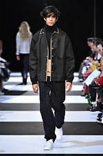 チノ 2019-20年秋冬コレクション、大人も楽しめる“エレガント”なグランジスタイル｜写真40