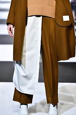 チノ 2019-20年秋冬コレクション、大人も楽しめる“エレガント”なグランジスタイル｜写真59