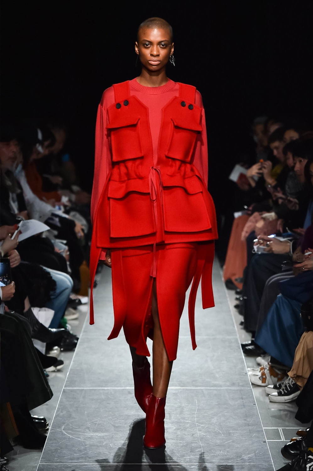 ポステレガント 19年秋冬コレクション 男女ともに楽しめるエレガントな洋服 ファッションプレス ポステレガント 19年秋冬コレクション 男女ともに楽しめるエレガントな洋服 ファッションプレス