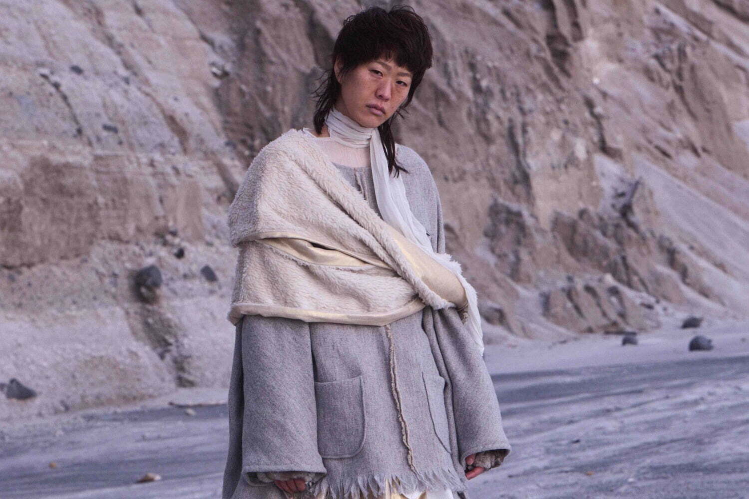 ヘオース 2025-26年秋冬 メンズ コレクション