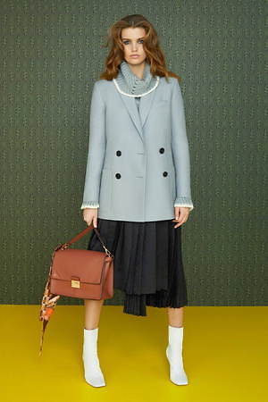 フェンディ(FENDI) 2019年プレフォールウィメンズコレクション  - 写真23