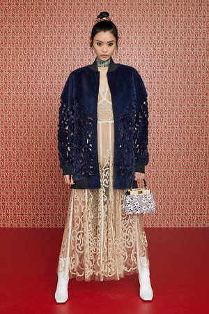 フェンディ(FENDI) 2019年プレフォールウィメンズコレクション  - 写真33