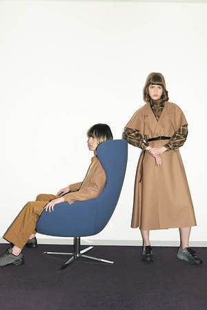 エフィレボル(EFILEVOL) 2019-20年秋冬ウィメンズ&メンズコレクション  - 写真4