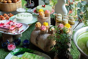 グランド ハイアット 東京 ムーミン が誕生した北欧がテーマの抹茶アフタヌーンティー ケーキセット ファッションプレス