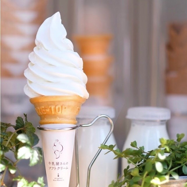 東京・阿佐ヶ谷「牛乳屋さんのソフトクリーム」生乳の風味＆栄養を最大限に引き出したソフトクリーム専門店 | 写真