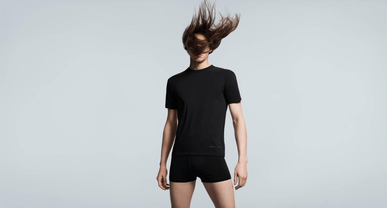 ユニクロ　エアリズム　alexanderwang シームレスT 半袖　S 黒　3