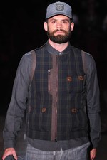 ホワイト マウンテニアリング 2013年春夏コレクション - スポーツとアウトドアを紳士的にミックス｜写真32