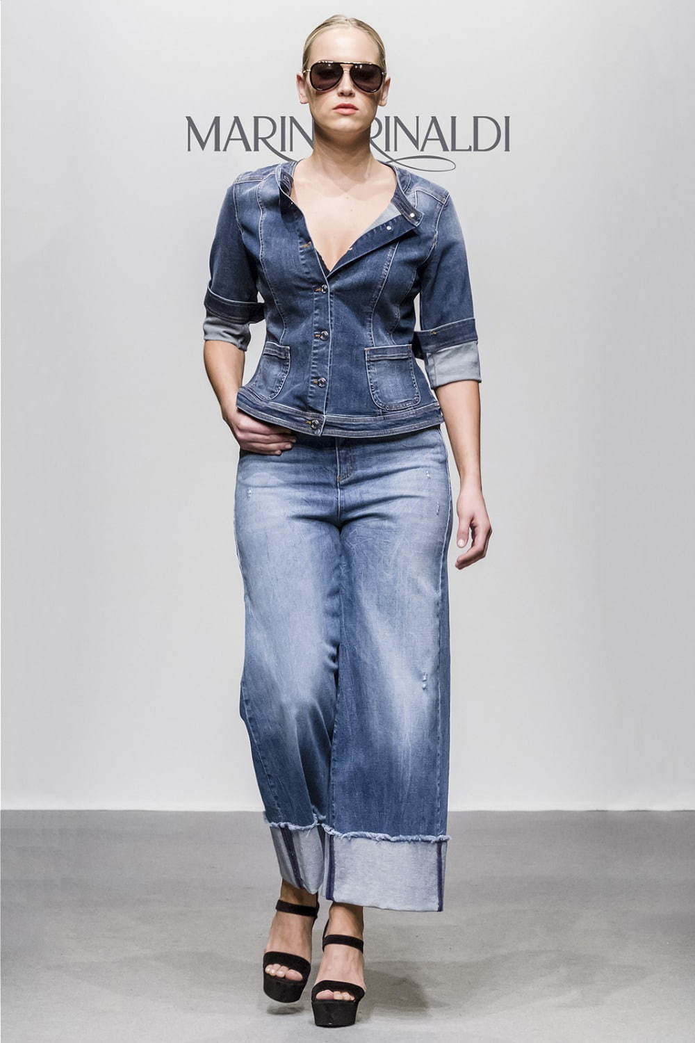 マリナ リナルディ 2019年春夏<span>コレクション</span> - 写真17