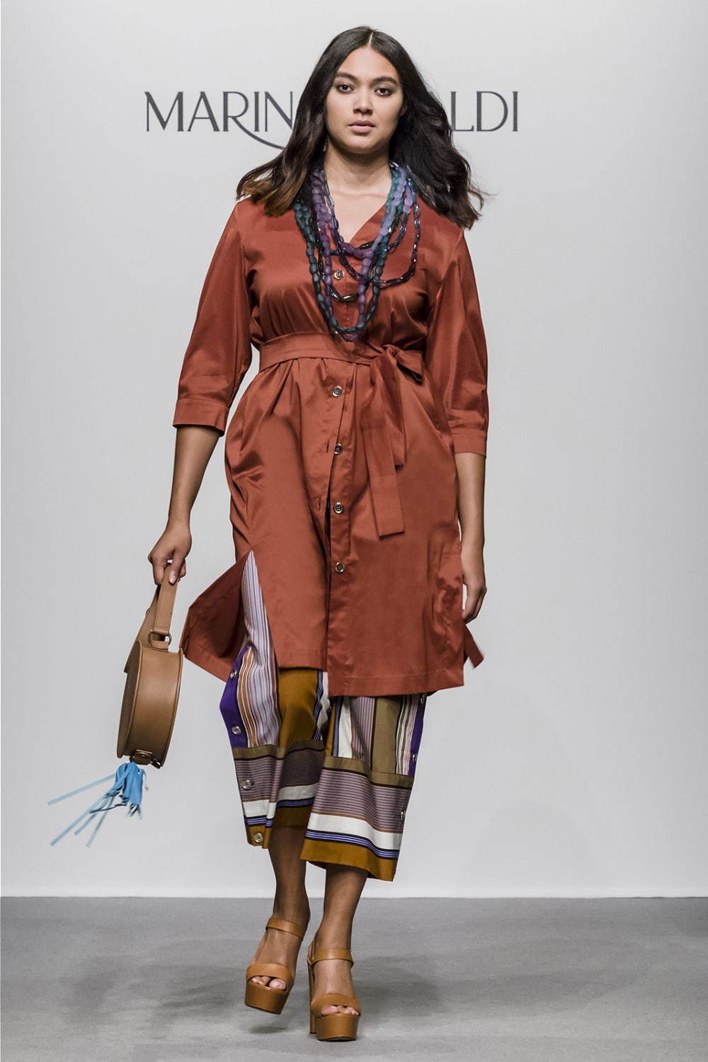 マリナ リナルディ 2019年春夏<span>コレクション</span> - 写真22
