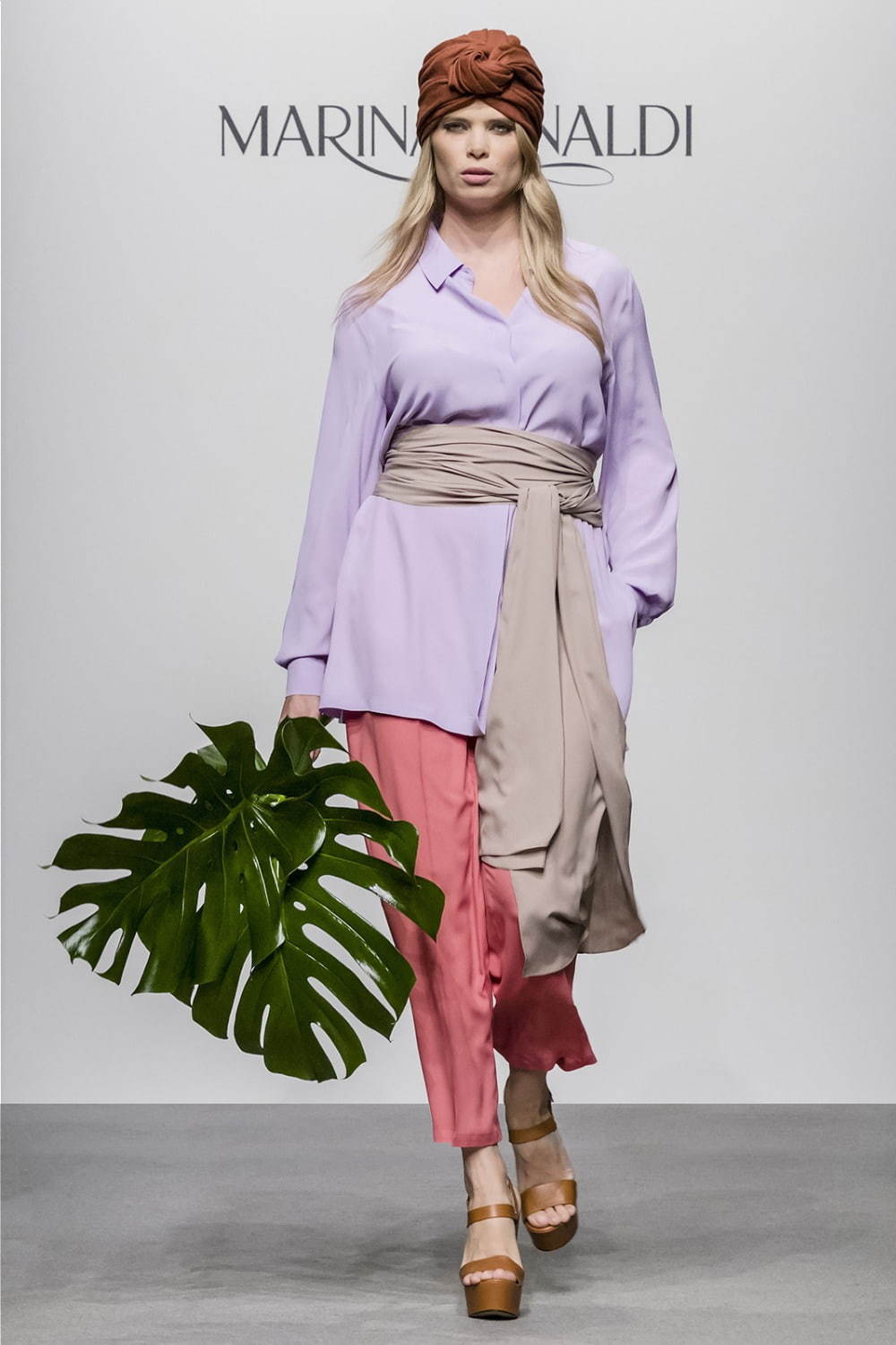 マリナ リナルディ 2019年春夏<span>コレクション</span> - 写真26
