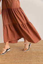 テバ×エミのスポーツサンダル第2弾、ベージュのワントーン＆華奢ストラップのフェミニンな一足｜写真5