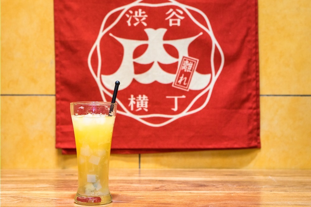 「生グレープフルーツサワーフェス」渋谷肉横丁で開催、飲み放題の生グレ10種×絶品肉料理｜写真19