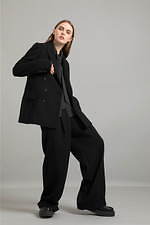 ローブス＆コンフェクションズ 2019年秋冬ウィメンズコレクション - 端正なテーラリングと機能性｜写真2