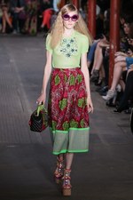 モスキーノ チープ＆シック 2013年春夏コレクション - ハッピーでカラフルなおしゃれガールズ｜写真10