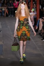 モスキーノ チープ＆シック 2013年春夏コレクション - ハッピーでカラフルなおしゃれガールズ｜写真16