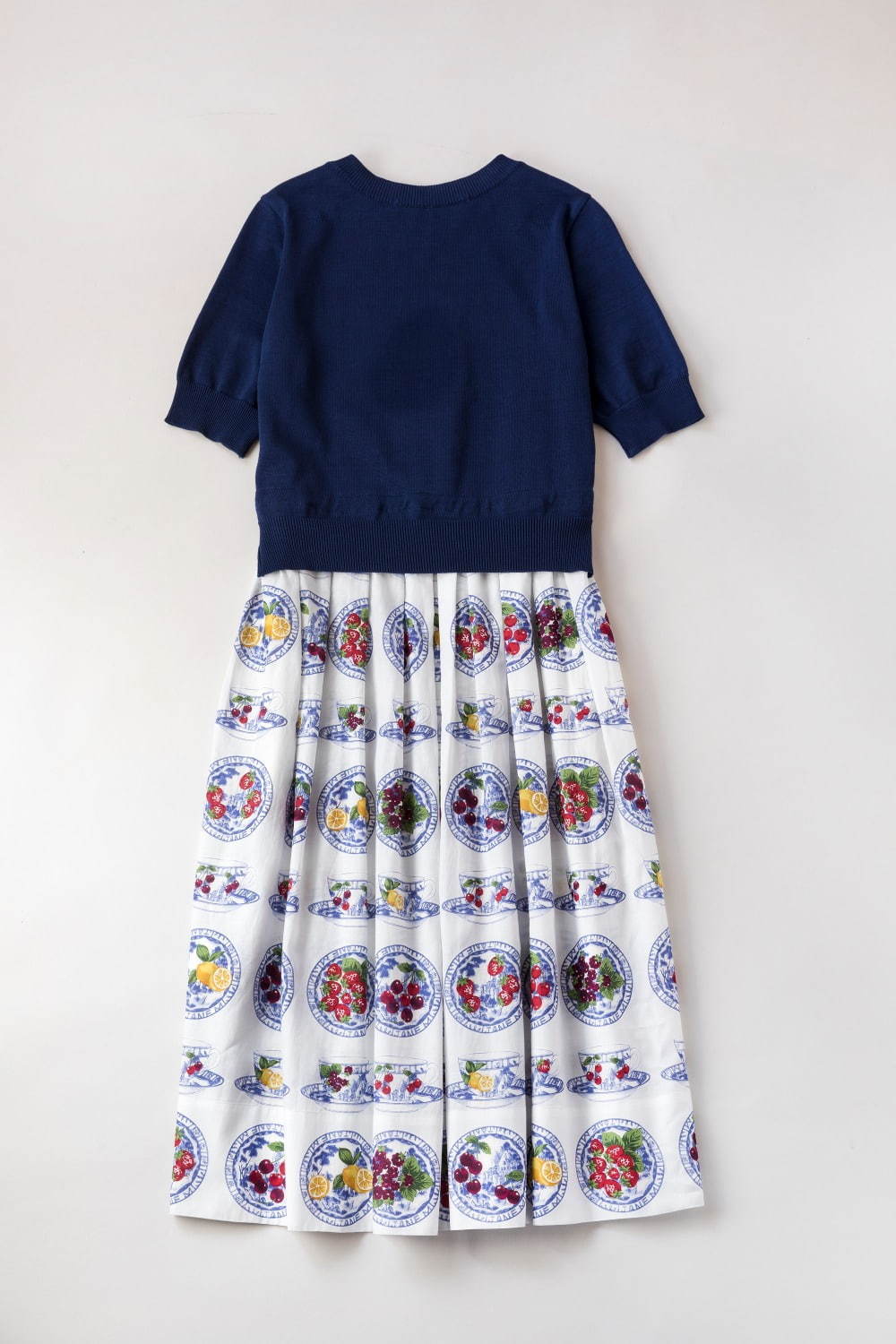 ジェーンマープルドンルサロン"フルーツ"を描いた磁器のティーカップ柄ドレス＆スカート｜写真11