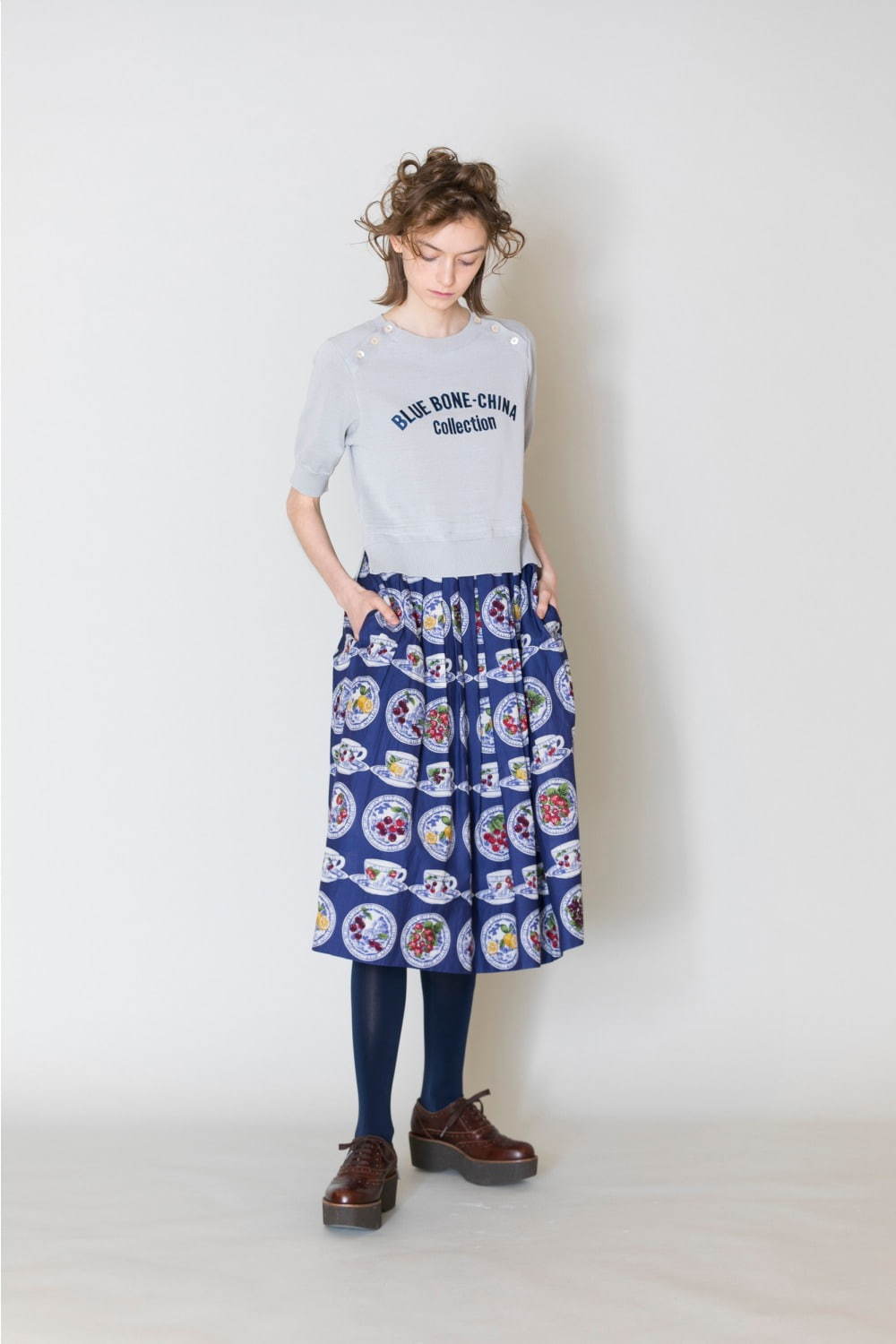 ジェーンマープルドンルサロン"フルーツ"を描いた磁器のティーカップ柄ドレス＆スカート｜写真41