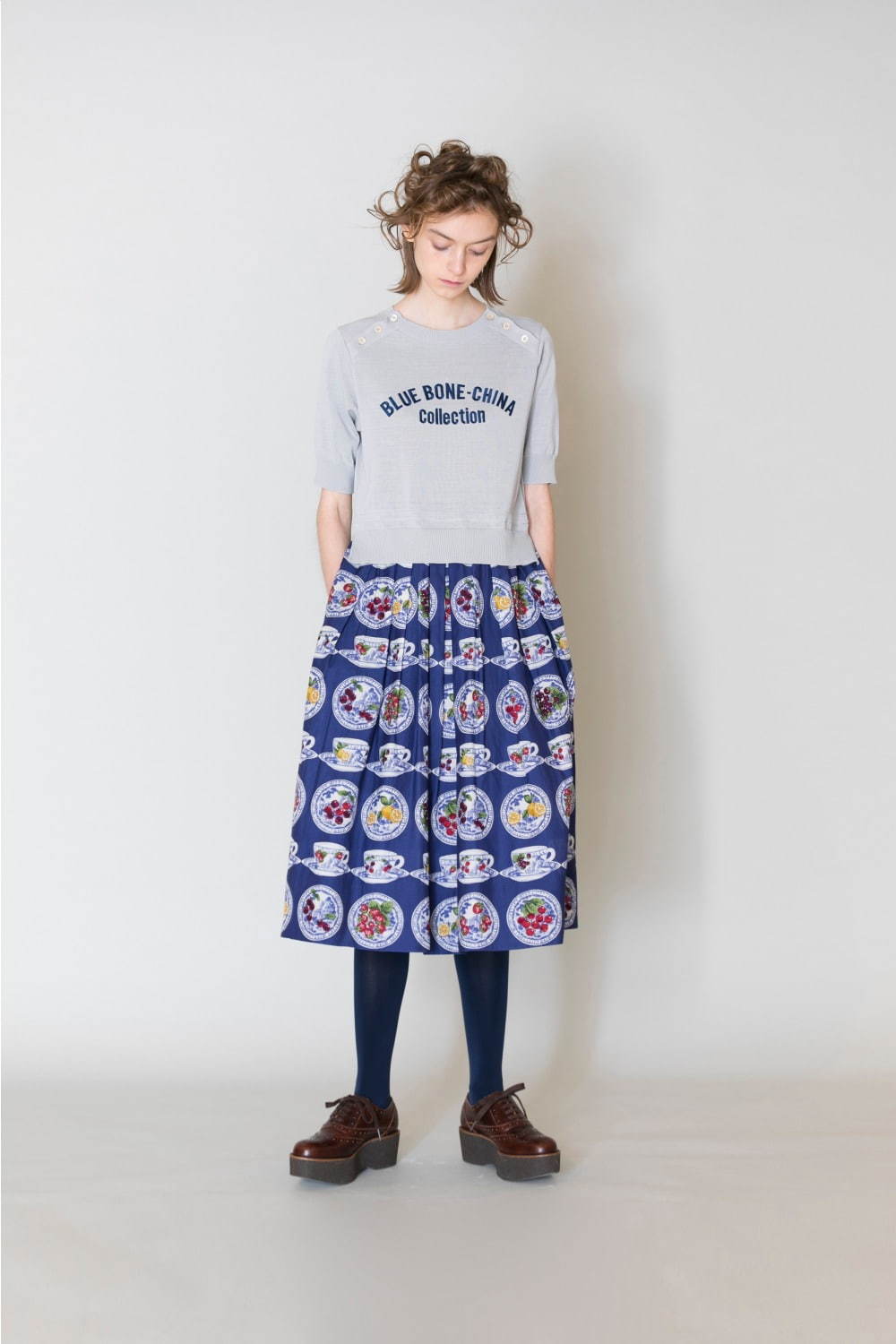 ジェーンマープルドンルサロン"フルーツ"を描いた磁器のティーカップ柄ドレス＆スカート｜写真42