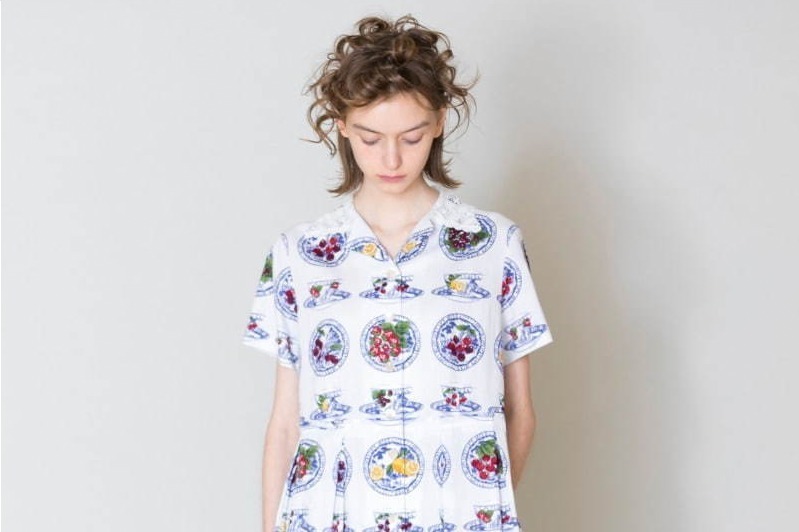 ジェーンマープルドンルサロン"フルーツ"を描いた磁器のティーカップ柄ドレス＆スカート