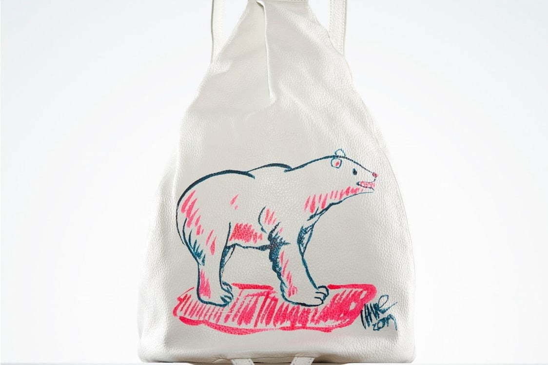 ディスコード ヨウジヤマモト限定ストアが新宿に、世界に1つの白クマ「Yリュック」