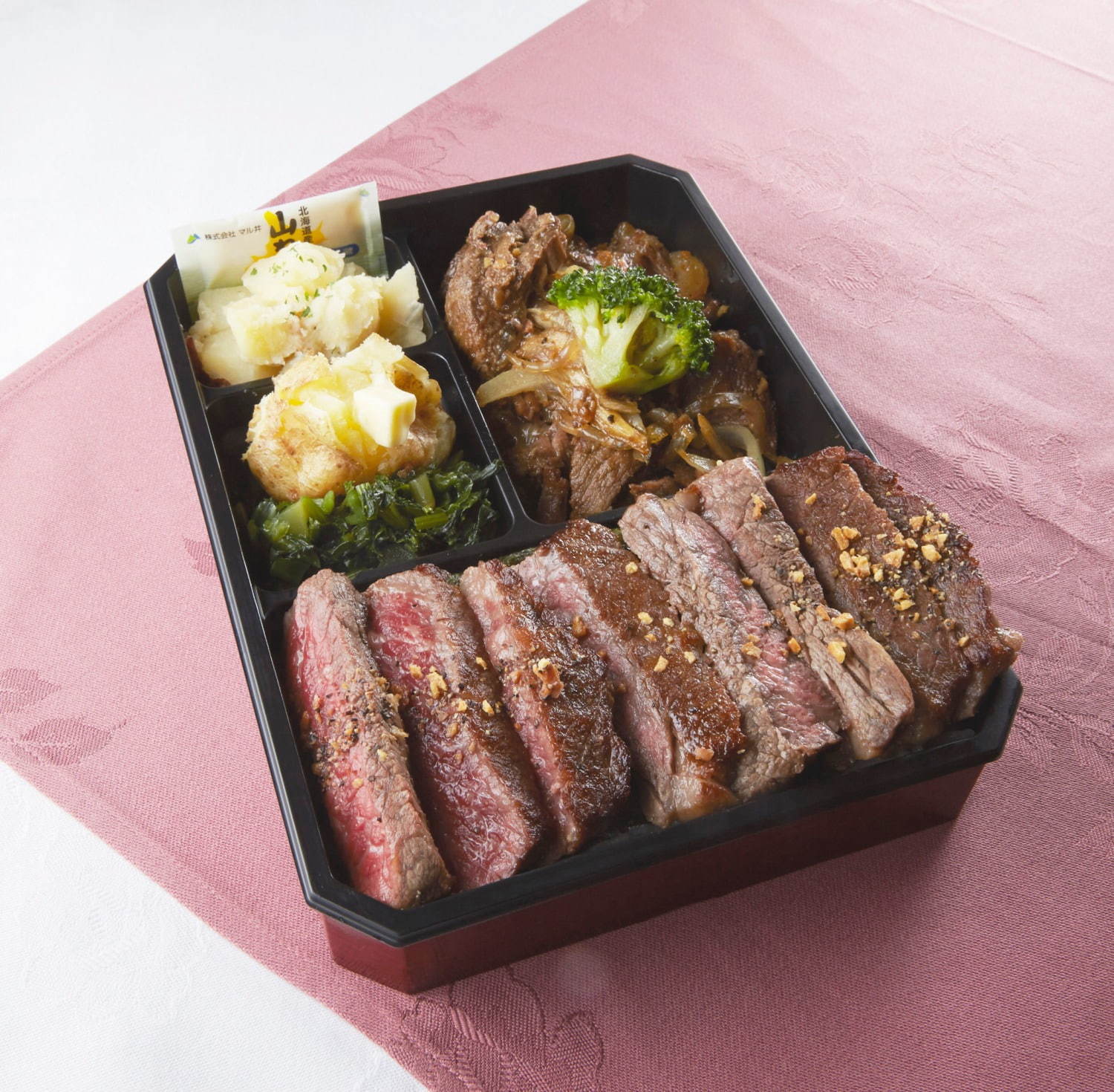 レストランMARUGO「ポロシリ黒牛贅沢弁当」 3,240円