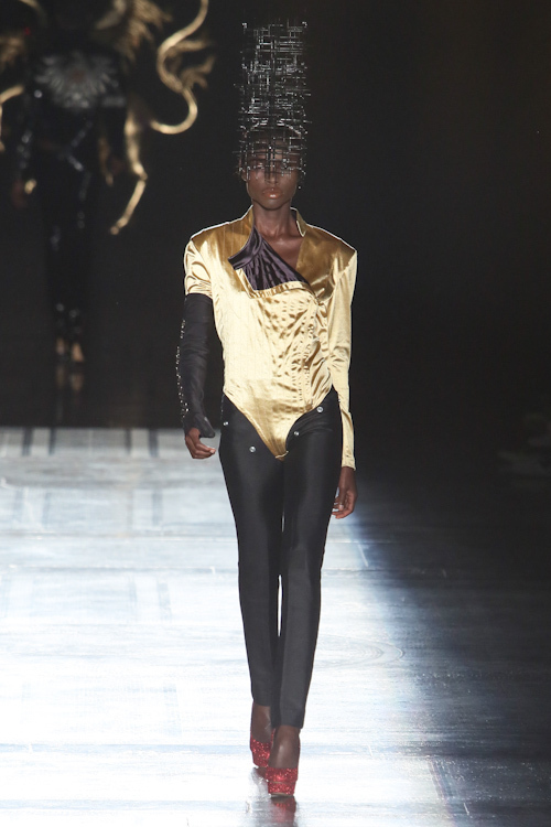 フィリップ トレイシー(PHILIP TREACY) 2013年春夏ウィメンズコレクション シルエット - 写真27