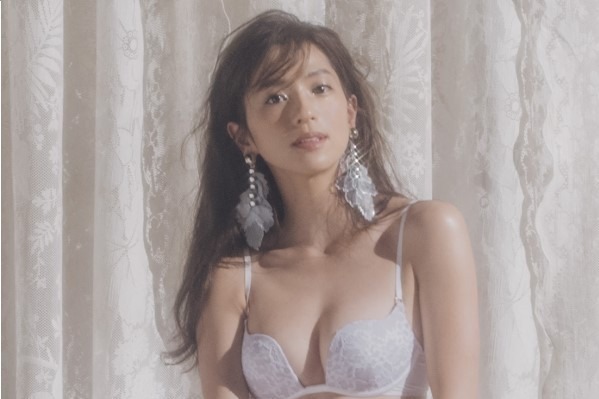 Aライン｜ピーチ・ジョン「ホワイトコレクション」“真っ白レース”のノンワイヤーブラやコットンワンピなど