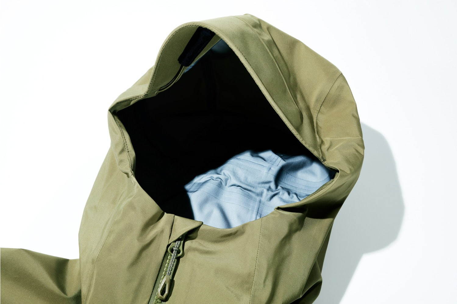マムートの新作アウトドアジャケット、デイリーにも着られる耐久性＆着心地抜群の軽量アウター｜写真14