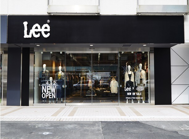 Leeが原宿に旗艦店オープン ディッキーズコラボのワークパンツ デニムスカート先行販売も ファッションプレス