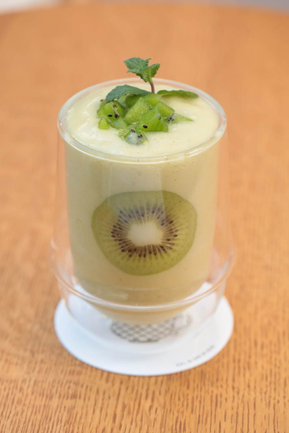 午後の紅茶カフェの スムージーティー クリーミィアボカド 爽やか紅茶 ファッションプレス