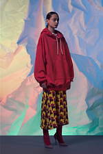 ネオンサイン 2019-20年秋冬ウィメンズ＆メンズコレクション - 恐竜・宝石・虹を服地で表現｜写真31