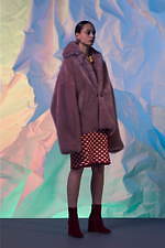 ネオンサイン 2019-20年秋冬ウィメンズ＆メンズコレクション - 恐竜・宝石・虹を服地で表現｜写真35